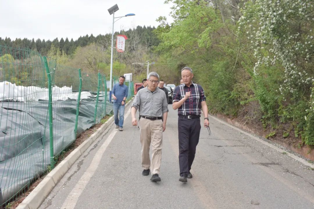 紧绷“安全弦” 守好“节前关”——必赢3003no1线路检测中心总工程师李隆方带队到固废处置公司进行节前消防安全及森林防火专项检查